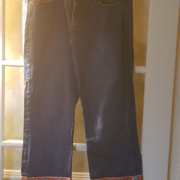 Jeans - Picture 1 of 4